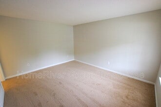 4614 Pembine Dr in Memphis, TN - Building Photo - Building Photo