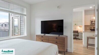 10670 Jake Jabs Blvd in Longmont, CO - Foto de edificio - Building Photo