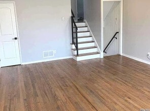 98 North Rd in Babylon, NY - Building Photo - Building Photo