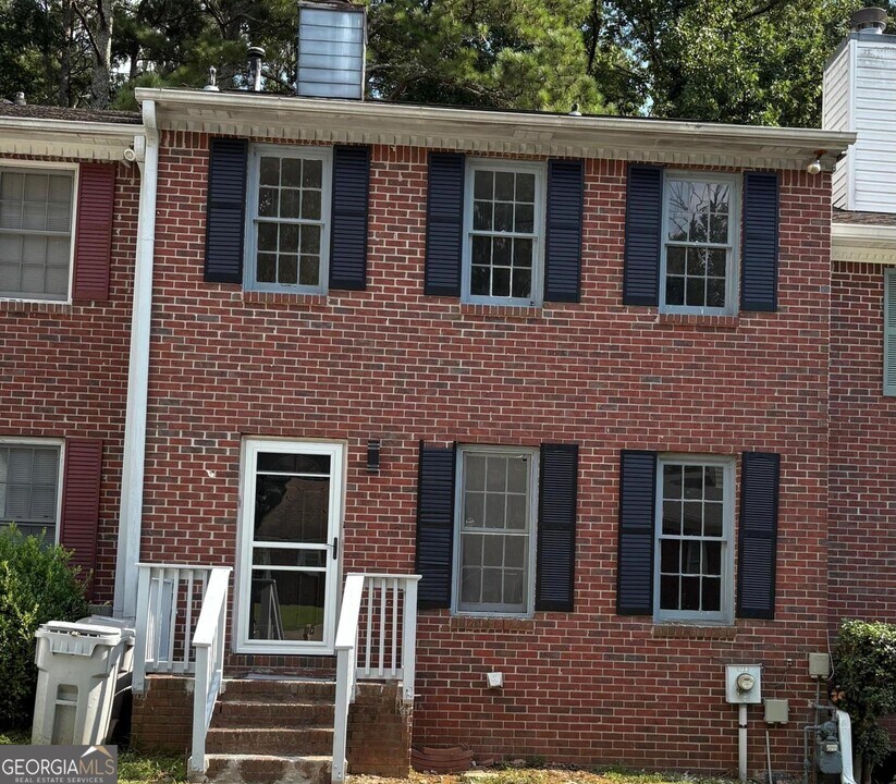 2797 Northwood Ct in Marietta, GA - Building Photo