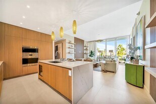 2311 SE 17th St in Fort Lauderdale, FL - Building Photo