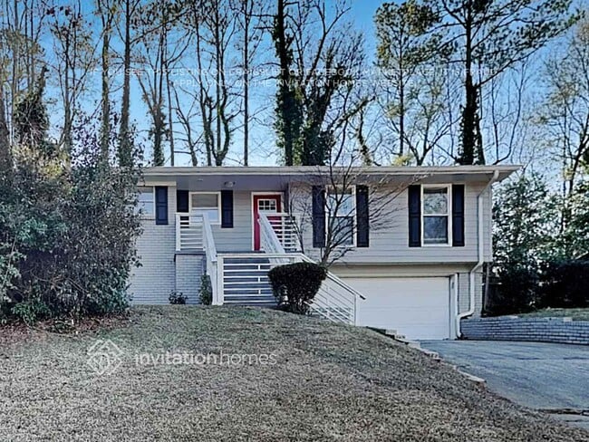 property at 3677 Glen Mora Dr