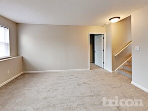 7111 Spurrington Cir in Indianapolis, IN - Building Photo - Building Photo