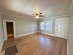 820 Wood St in Statesville, NC - Building Photo - Building Photo