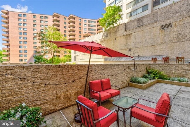 property at 4515 Willard Ave