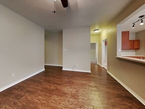 1984 Westwood Dr in Portland, TX - Building Photo - Building Photo