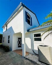 18961 NW 22nd St in Pembroke Pines, FL - Building Photo - Building Photo