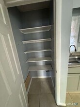 240 Oak St, Unit 21 in Bridgeport, CT - Foto de edificio - Building Photo