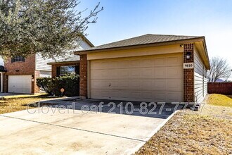 9810 Magnolia Run in San Antonio, TX - Building Photo - Building Photo