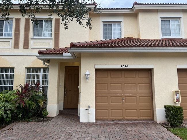 3222 NW 31st Terrace