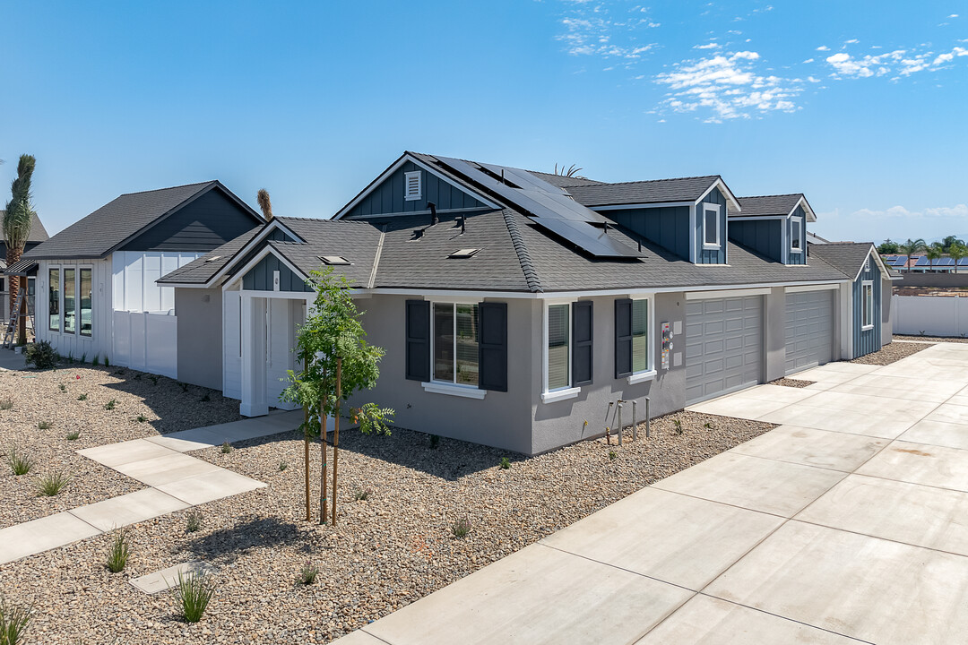 Old Farm Rental Homes in Bakersfield, CA - Building Photo