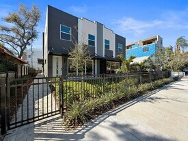 334 14th St N in St. Petersburg, FL - Building Photo