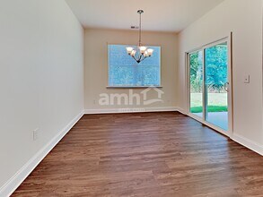 245 Lake Vista Dr in Loganville, GA - Building Photo - Building Photo