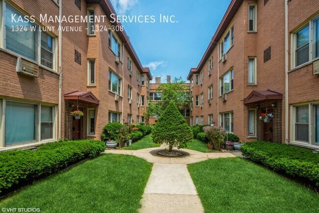 property at 1324 W Lunt Ave