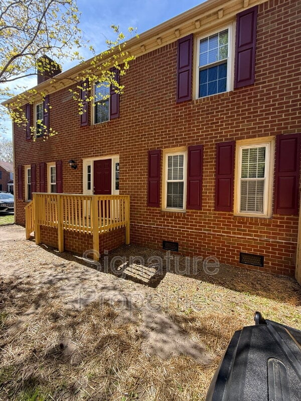 508 Mulligan Dr in Virginia Beach, VA - Building Photo - Building Photo