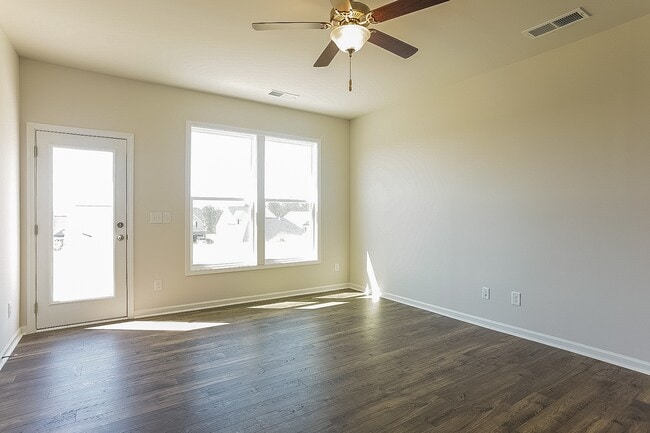 745 Justify Lp in Graniteville, SC - Foto de edificio - Building Photo
