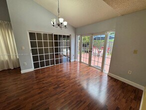 11715 SW 113th Terrace in Miami, FL - Building Photo - Building Photo