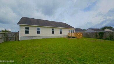111 Gobblers Way in Richlands, NC - Building Photo - Building Photo