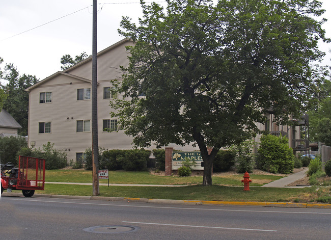 The Maples Apartments in Greeley, CO - Foto de edificio - Building Photo