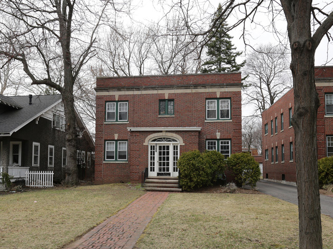 144 Manning Blvd in Albany, NY - Building Photo - Building Photo