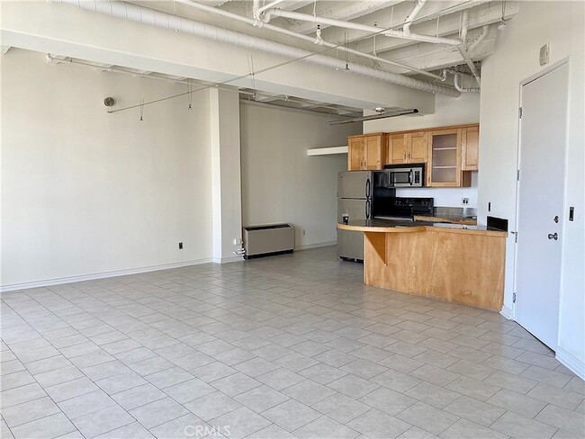 312 W 5th St, Unit 1125 in Los Angeles, CA - Building Photo - Building Photo