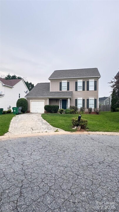 1705 Starling Ct in Charlotte, NC - Building Photo