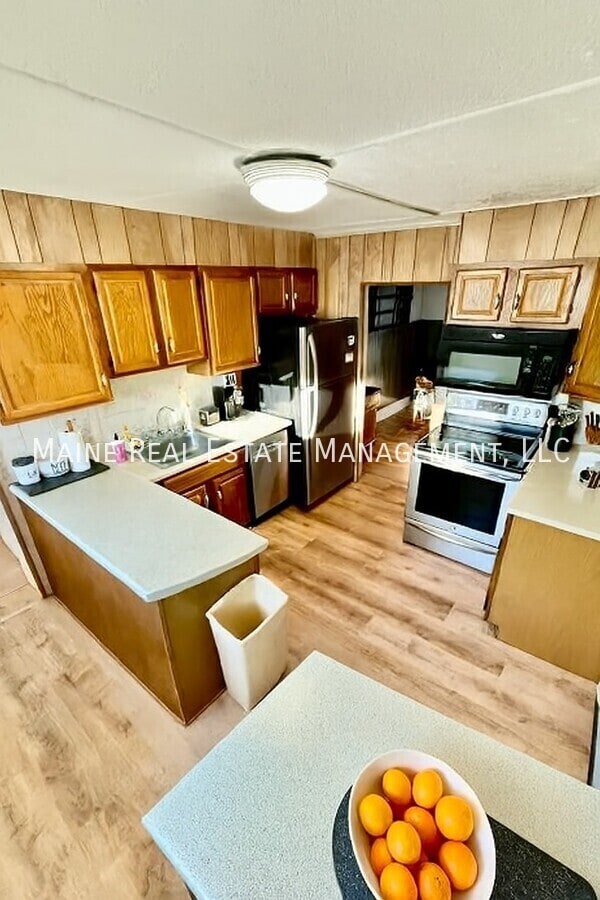 property at 405 Stillwater Ave