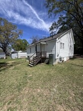 105 Murray Dr in Ninety Six, SC - Building Photo - Building Photo