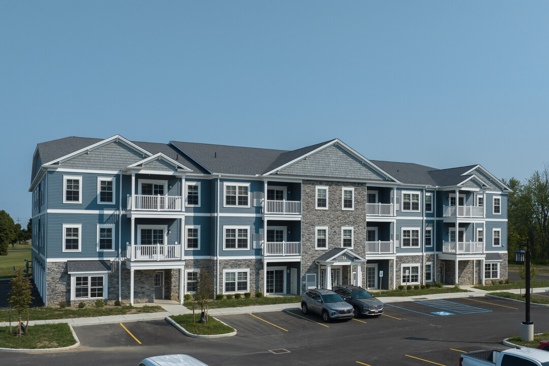 Eagle Ridge Commons in Hamburg, NY - Foto de edificio