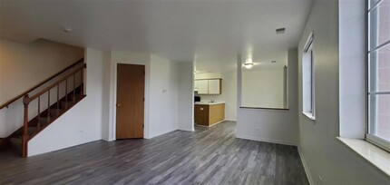 1356 S Lorraine Rd in Wheaton, IL - Building Photo - Building Photo