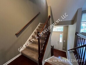 2522 Dunraven Ave in Naperville, IL - Building Photo - Building Photo