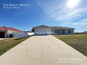 14635 SW 25th Terrace in Ocala, FL - Building Photo - Building Photo