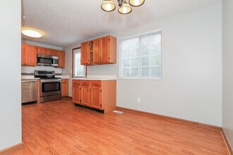 159 Hillwood Ct in Erlanger, KY - Building Photo - Building Photo