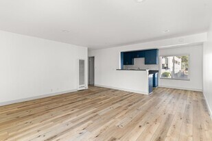 1431 Obispo Ave, Unit 07 in Long Beach, CA - Building Photo