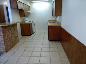 120 Navajo Dr in Keller, TX - Building Photo - Building Photo