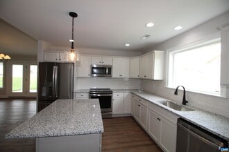 169 Langley Dr in Waynesboro, VA - Building Photo - Building Photo