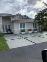 5261 SW 154th Pl in Miami, FL - Building Photo