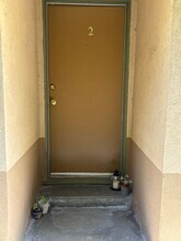 3229 Glenhurst Ave in Los Angeles, CA - Foto de edificio - Building Photo
