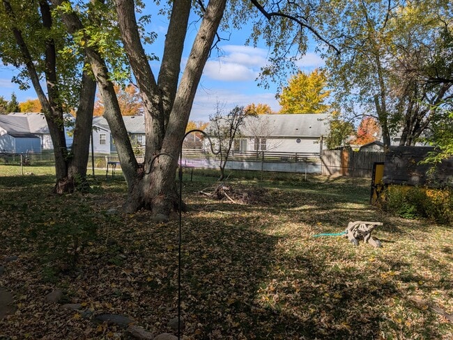 9624 Pepperidge Dr in Indianapolis, IN - Foto de edificio - Building Photo