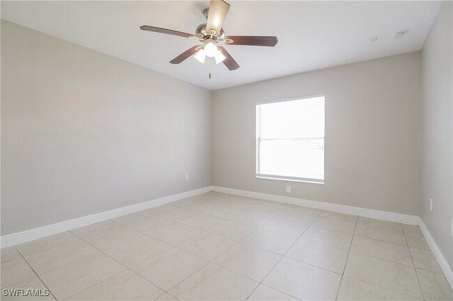 property at 3302 33rd St SW