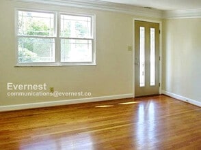 3109 N Parham Rd in Richmond, VA - Building Photo - Building Photo