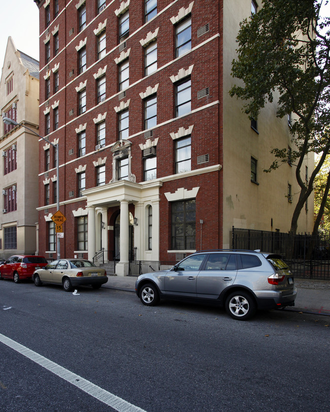 True North Gramercy in New York, NY - Building Photo - Building Photo