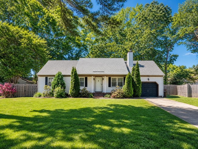 property at 622 Wooddale Ct