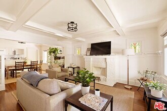 531 Idaho Ave in Santa Monica, CA - Building Photo - Building Photo