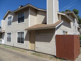 2217 Katy Ln in Georgetown, TX - Building Photo