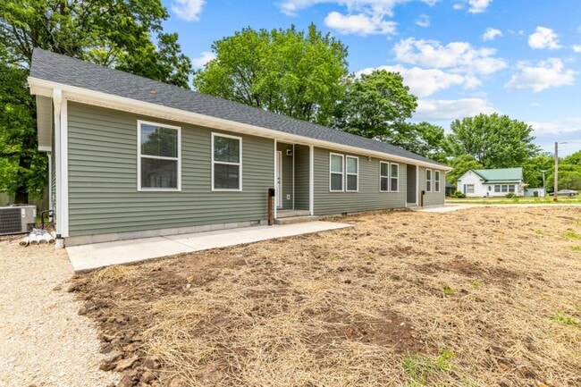 property at 221 N Park Ave