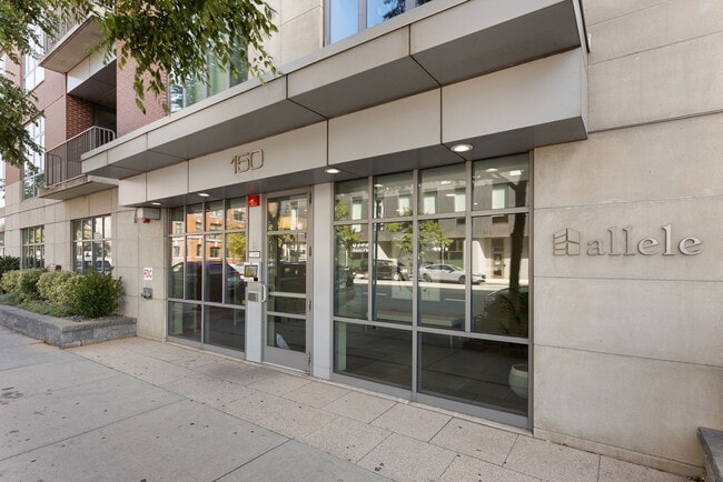 150 Dorchester Ave, Unit 510 in Boston, MA - Building Photo - Building Photo