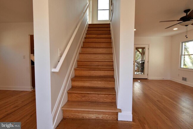 2302 Dexter Ave in Silver Spring, MD - Foto de edificio - Building Photo