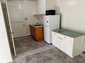 2214 California Ave in Wahiawa, HI - Building Photo - Building Photo