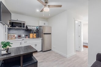 2238 E Grant Rd in Tucson, AZ - Building Photo - Building Photo